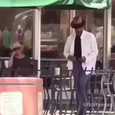 Don't touch his phone