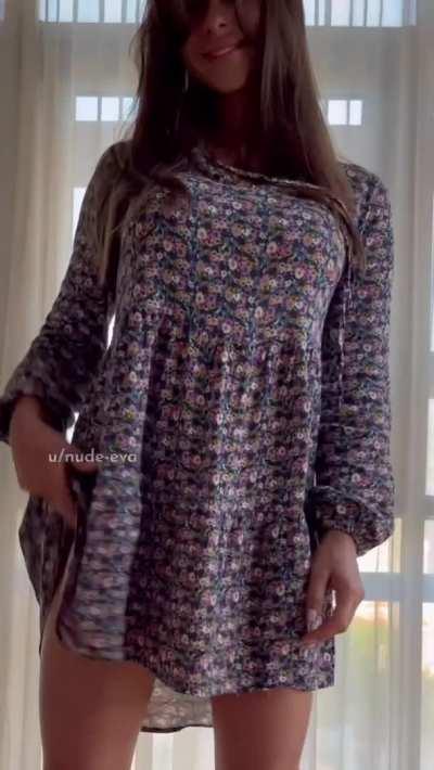 I have a surprise for you under the dress!😜😈