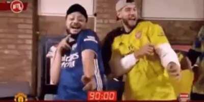 i’m on the top of the building 🕺🕺