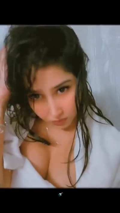 Sofia Ansari after getting banged and taking bath.