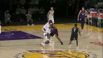 [Highlight] Lowry gets the 4 point play opportunity