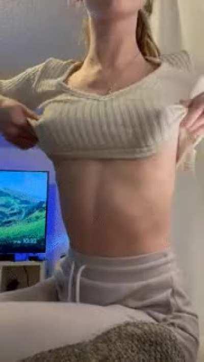 [Kik is jamie2funya] looking for a fun bud to show me what turns them on and to goon