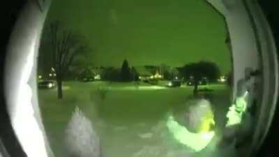 Female police officer dodges bullet from almost point blank range and returns fire