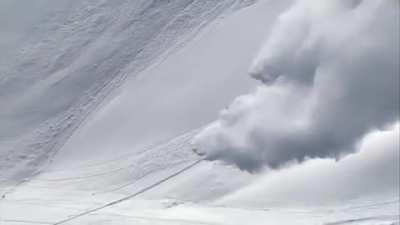 HMRB while I escape this avalanche