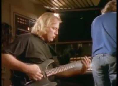 ok, so if gilm isn’t the best guitarist alive...please explain this one sweetie