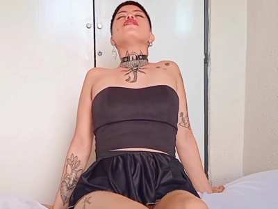 I'm gonna tempt you till you come and bring your face here 🫦