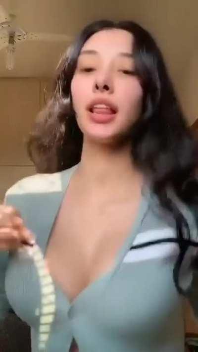 Her ig, twitter, onlyfans anything