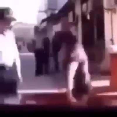 Digan con que cosas raras se la jalaron xd