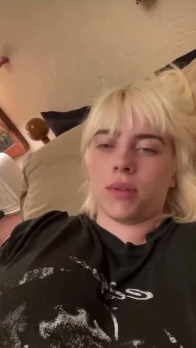 Billie Eilish Bouncing