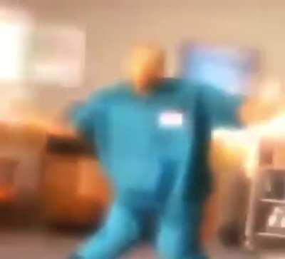 Não faz sentido, porém, dance faz bem