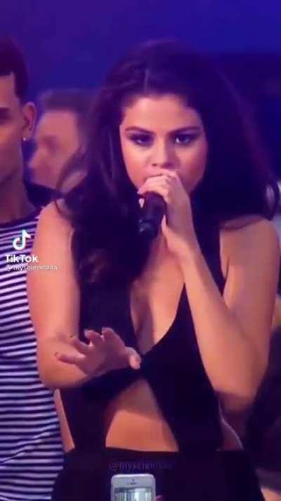 So seductive 🔥🥵