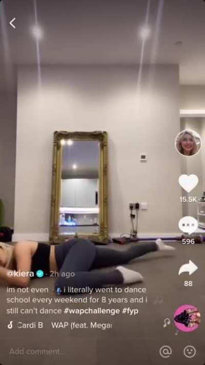 WAP dance , u can see her big ass shaking. Hmu to jerk to her