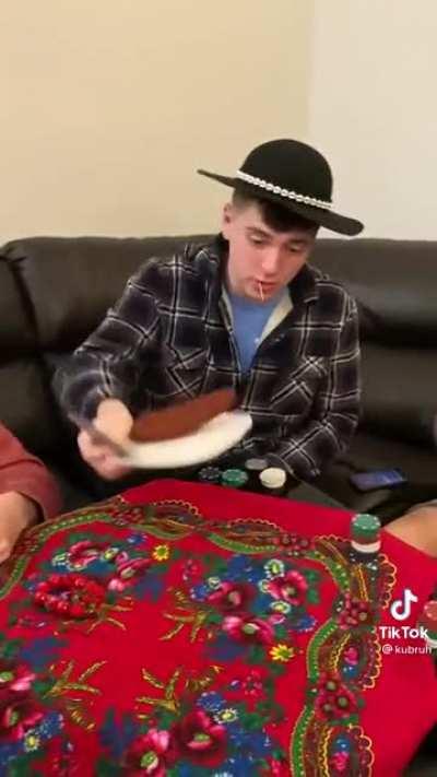 When polaks play poker. Credit: kubruh