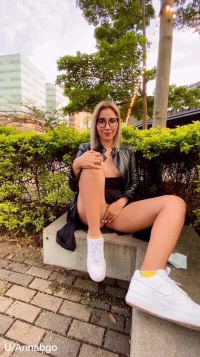 Got caught! The odds of getting horny outside! [OC][F]