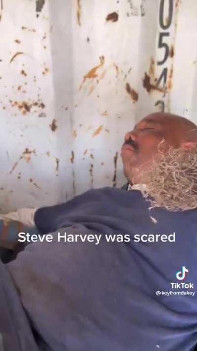 Bro caught the heebie jeebies😭😭