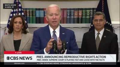 Biden reads the teleprompter instructions out loud