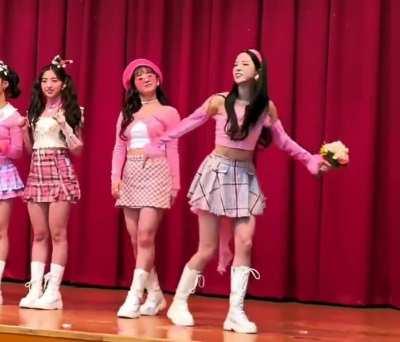 [220123] Yujin, Mashiro & Yeseo - MVSK