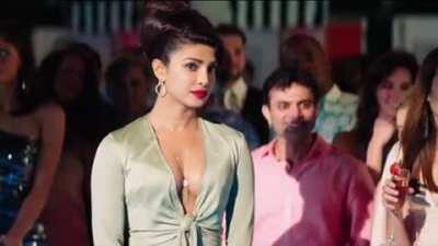 Priyanka Chopra hottest cleavage show from Baywatch