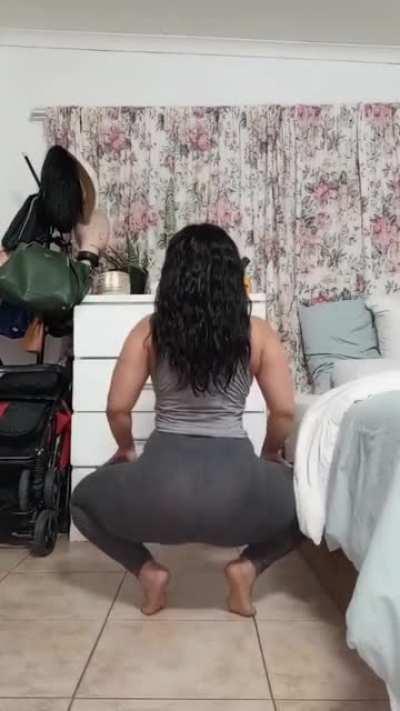 BEST SHAPE BIG BOOTY SLOW MOVE