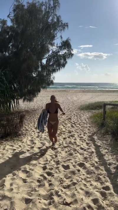 ‘Morning swim’ | IG February 2025