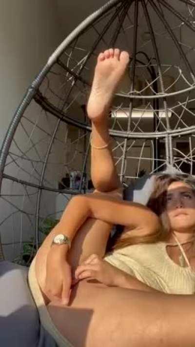 I love playing with my pussy before I go out 😈