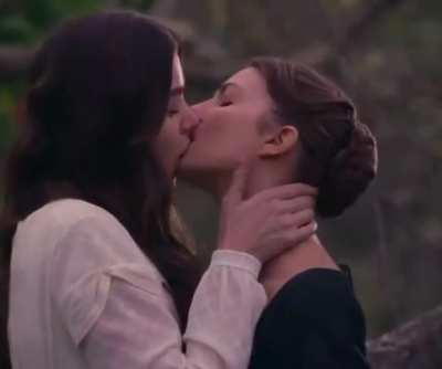 Scene from “Dickinson” Season 1 Episode 1 (2019)