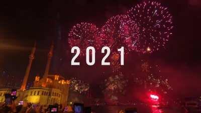 We truly hope that this New Year 2021 will be full of amazing moments, and that everything will be better. For a year 2021 full of health, new challenges and success. Happy New Year 2021! Video taken last year during the fireworks for the New Year celebra