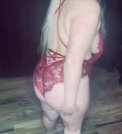Does red look good on me? ❣️NO PPV // mom bod // pussy play // anal play // dildos // solo // link below ⬇️