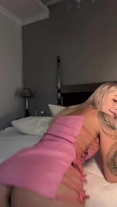 Oh, such a playful look under my dress