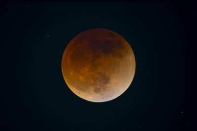 Lunar Eclipse - 1 Hour