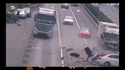 Brutal and severe car crashes compilation #4 (no survivor expected)