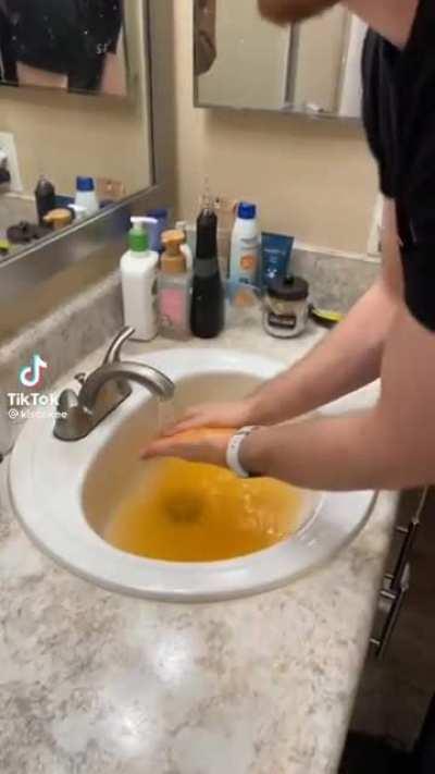 Only a flash of death but more than enough