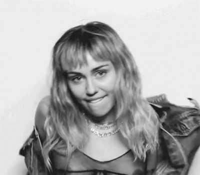 I want Miley Cyrus to ride me while she wears that top….