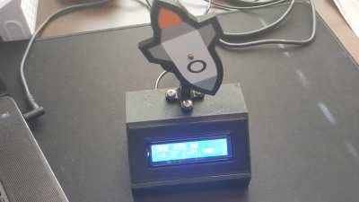 Finished my DIY project just in time for GME to 🚀🚀🚀🚀 (percentages simulated to show movement in the video)