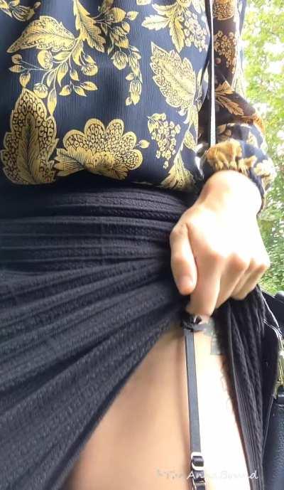 Sometimes it's just a 'butt plug at work' kind of day... [Gif]