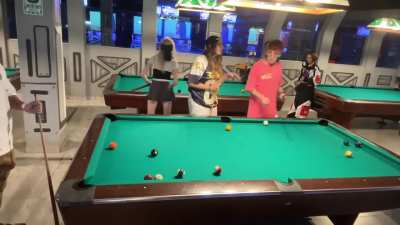 Esas nalguitas estan para saborearlas