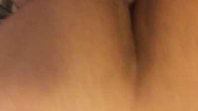 Brown g[F] told [M]e it was a rough day, so I showed her what rough really feels like 😉💪🏼🔊