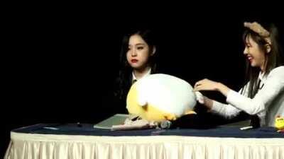 Yoohyeon and Gahyeon