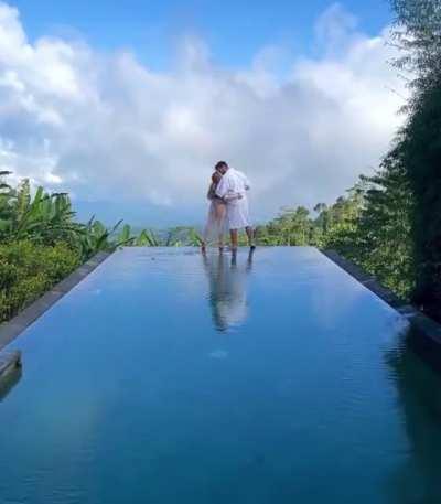 Influencer boyfriend doesn’t give af