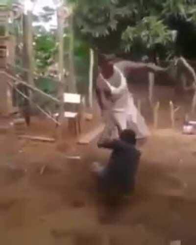 Demonstrei nesse video, minhas habilidades na capoeira.