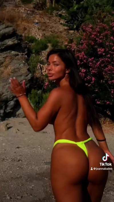 u invited for beaching with me @joannabailes