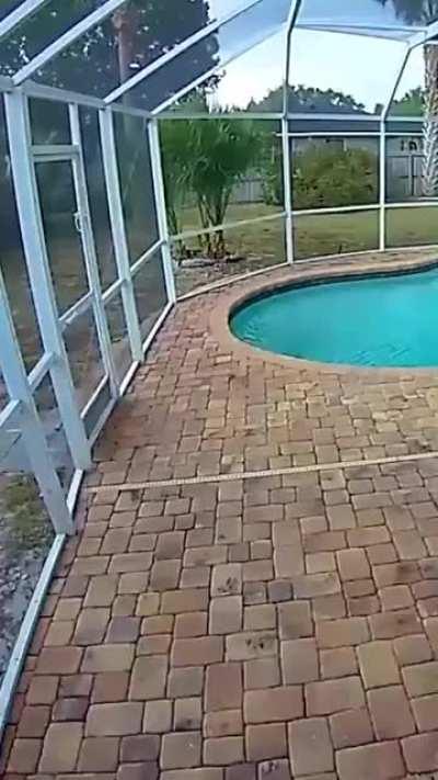 The beach... I hear it calling... I must go!