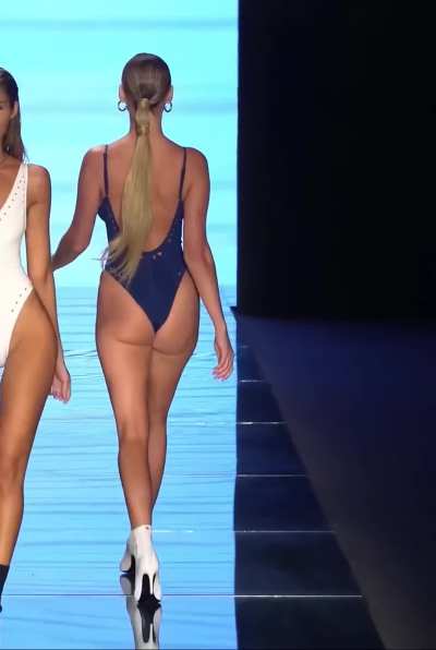 Elizabeth Turner - Gigi C Bikinis, Miami Swim Week 2018