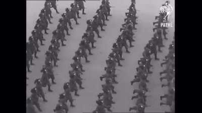 Italians on their way to comment “It’s Coming Rome🇮🇹🇮🇹” under every post