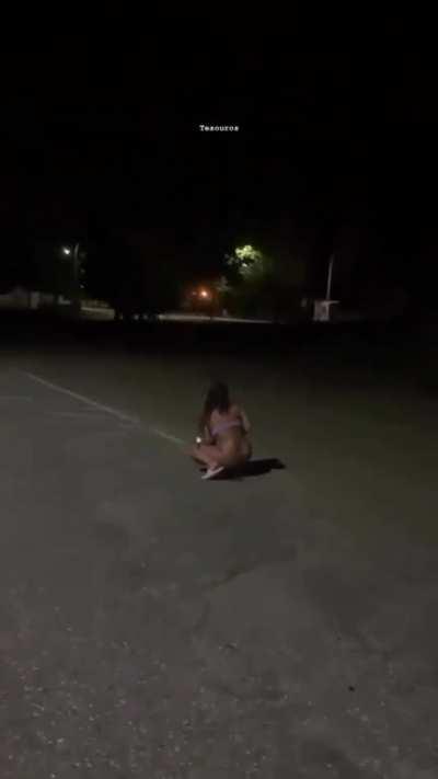 Trashy peeing on IG story for all to see