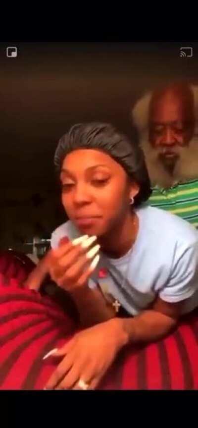 Grandpa wants the kitty cat 🐱