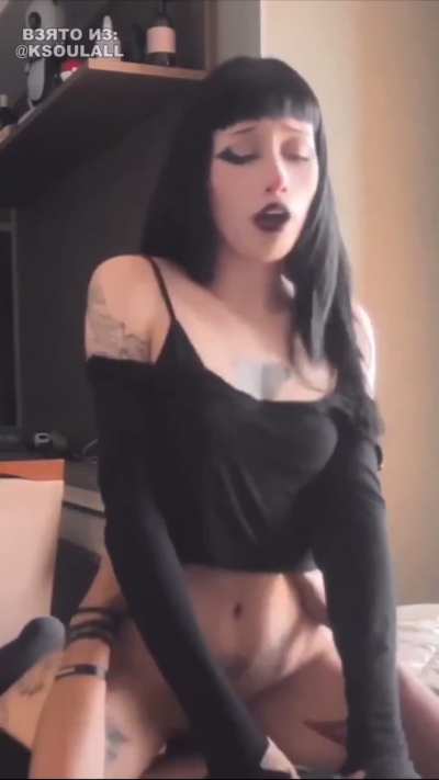 Goth mommy