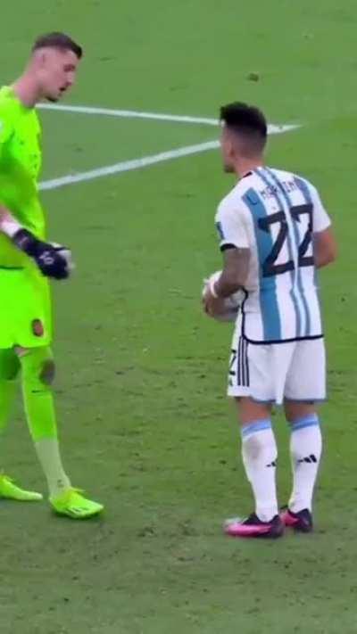 3 momentos de Arg-Ned que quedan muy bien con Avoid Me