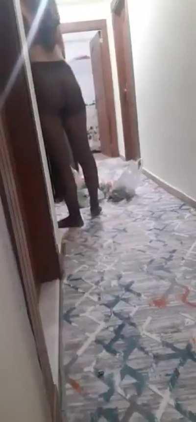 Hijabi half naked for the delivery guy! (I was nervous lol)