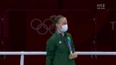 'You could not have a better ambassador for Ireland': Kellie Harrington in tears as tricolour is raised and Amhrán na bhFiann plays during medal ceremony at Kokugikan Arena